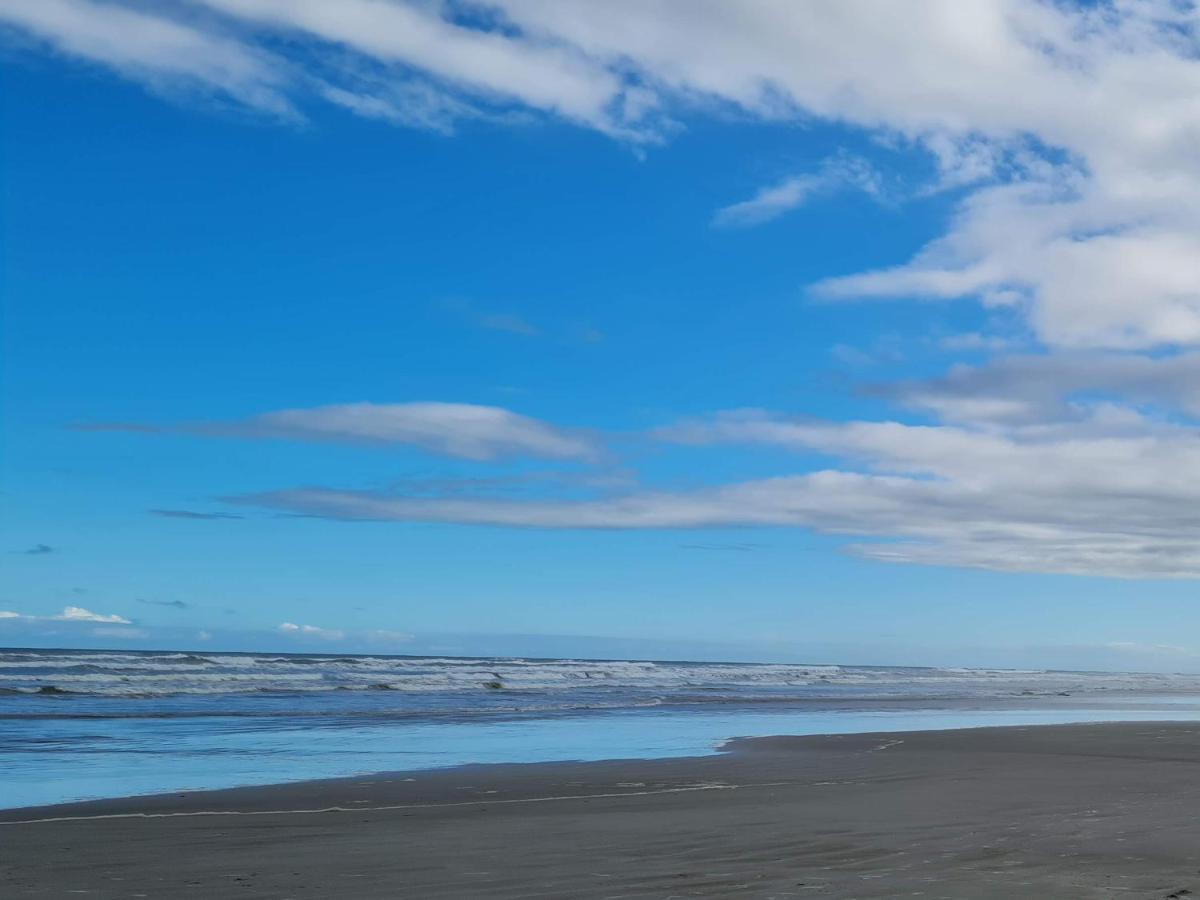 Ap Padrao Pe Na Areia Centro Top Mongagua Exterior photo